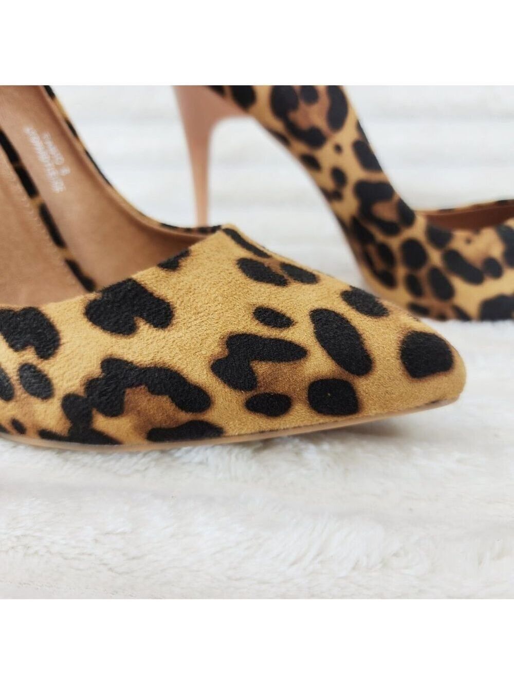 Leopard Print High Heel Pumps Matching Colored Sole Fabio - Picture 9 of 9